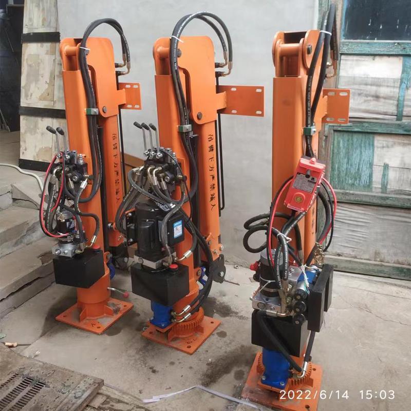 五常市重汽蓝牌随车吊 3.2吨 国六动力强 液压驱动 农用自卸起重机